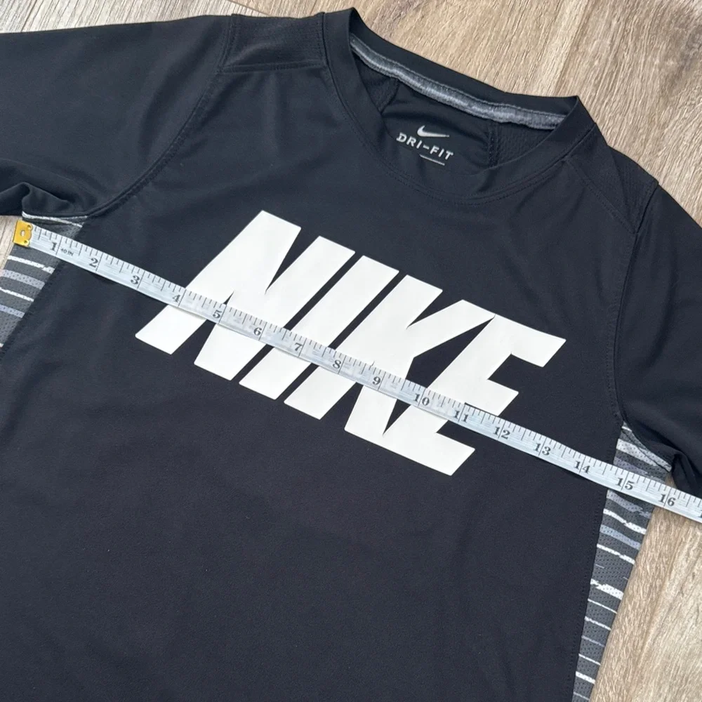 Nike classic black